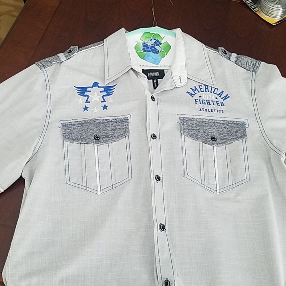 Mens XL Premium Athletic Blouse